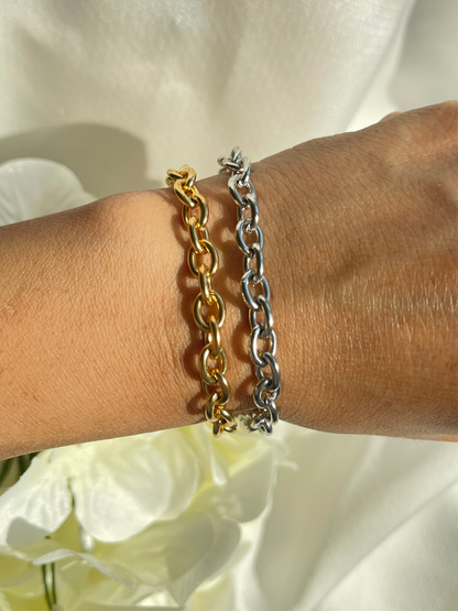 Vanna Rolo Chain Bracelet