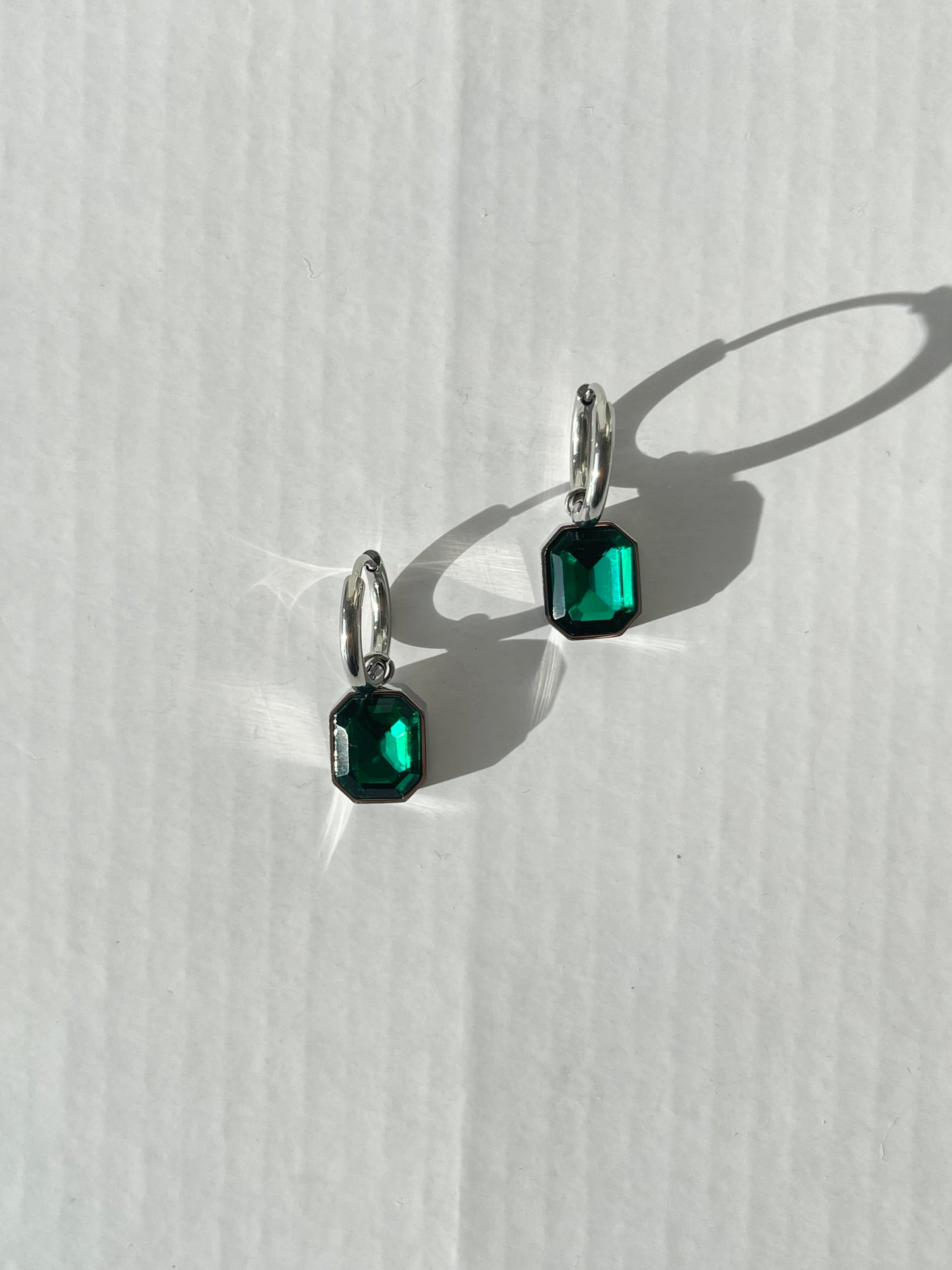 EMERALD EARRINGS