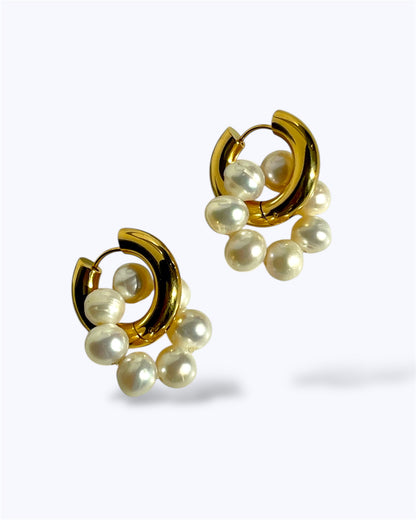 ZHURI PEARL HOOP EARRINGS
